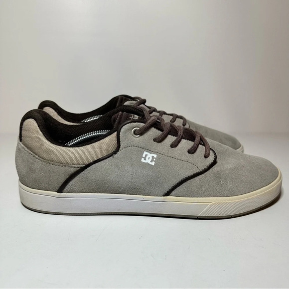 DC MIKEY TAYLOR LOW TOP Grey Beige, Mens Skateboarding Shoes, Size 9 (104 Box 13 - Picture 1 of 9